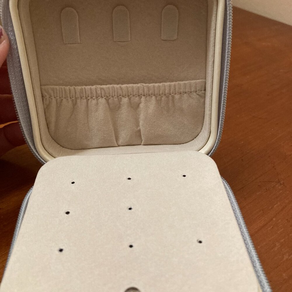 Gabriel & Co Travel Jewelry Box Case - Picture 8 of 8